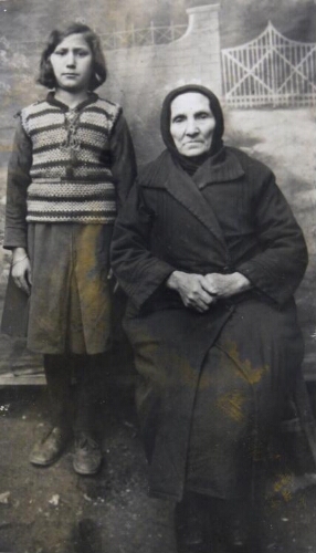 Zafira Bensasson et Sultana Habib, grand mère paternelle d'Arlette Mizrahi